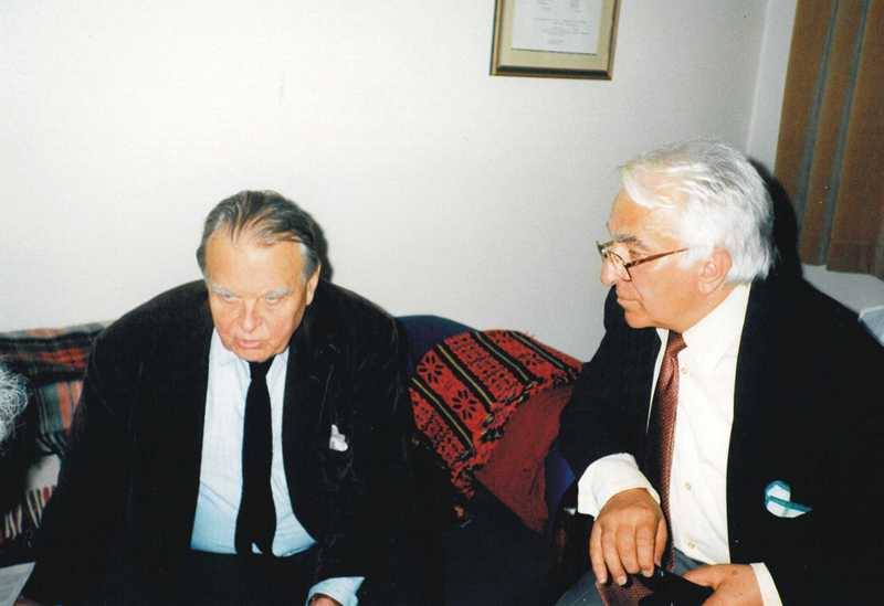 Prof. Czesław_Dutka i Czesław Miłosz - wrzesień 1997.jpg